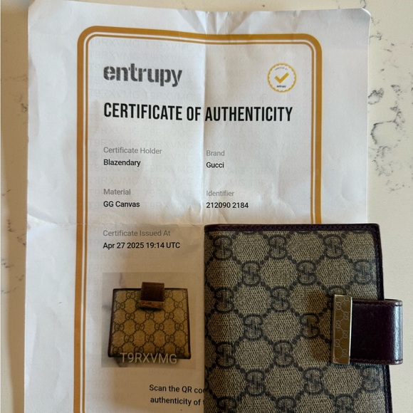 Gucci Monogram Bifold Wallet EUC - Picture 7 of 7